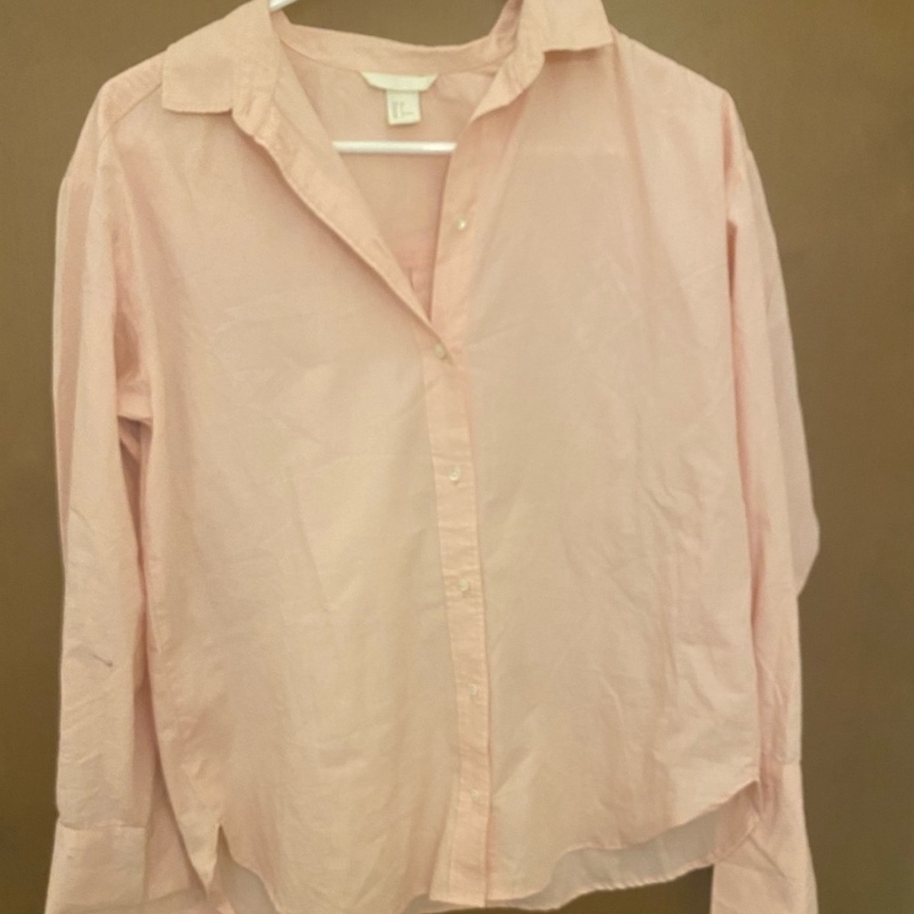 Pink h&m shirt , size 6.